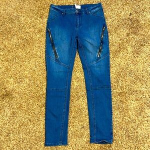 Vintage Free People Low-rise Straight Jean with Black side zippers 28
